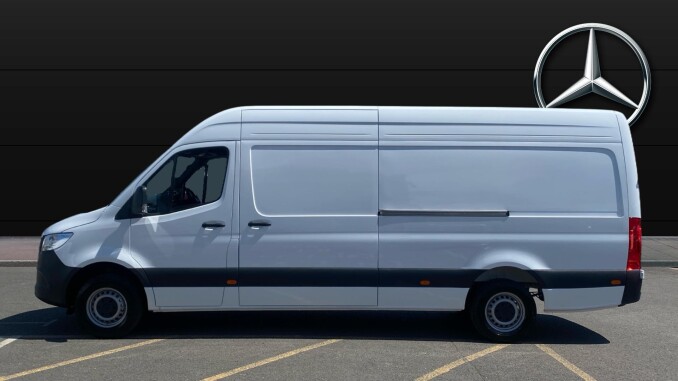 Mercedes-Benz Sprinter 315Cdi L3 Diesel Rwd 3.5t H2 Pro Van 9G-Tronic - Image 5